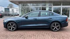 Blau Gebraucht 2024 Volvo S60 Plus Limousine | 34.850 € (Guter Preis)
