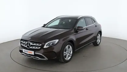 Gebraucht Mercedes GLA180 Urban 122 PS (89 kW) 2017 Braun SUV