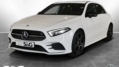 Gebraucht Mercedes A180 AMG 136 PS (100 kW) 2019 Polarweiß uni Limousine