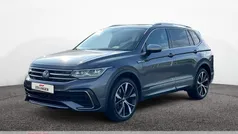 Grau Gebraucht 2024 VW Tiguan Allspace R-line SUV | 46.645 € (Fairer Preis)