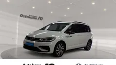 Pure white Gebraucht 2022 VW Touran Highline Van / Kleinbus | 31.785 € (Fairer Preis)
