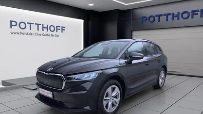 Gebraucht Skoda Enyaq iV Loft 108 kW (148 PS) 2023 Blackmagic perleffekt SUV
