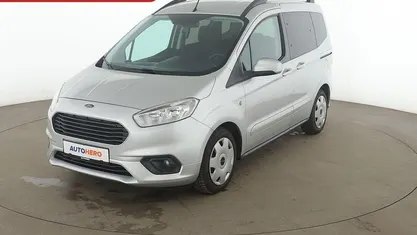 Usata Ford Tourneo Titanium 101 CV (74 kW) 2019 Argento Monovolume