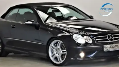 Gebraucht Mercedes CLK55 AMG AMG 367 PS (269 kW) 2009 Schwarz Cabrio