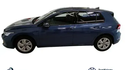 Gebraucht VW Golf VIII Life 116 PS (85 kW) 2025 Anemonenblau metallic Limousine