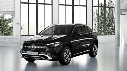 Gebraucht Mercedes GLA180 Progressive 136 PS (100 kW) 2024 Metalliclack kosmosschwarz SUV