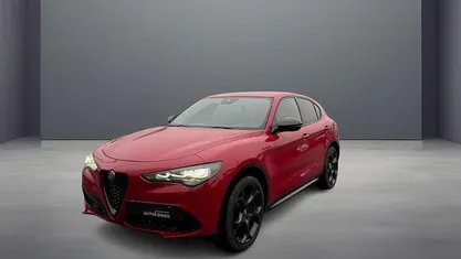 Rot Gebraucht 2023 Alfa Romeo Stelvio Competizione SUV | 39.850 € (Fairer Preis)