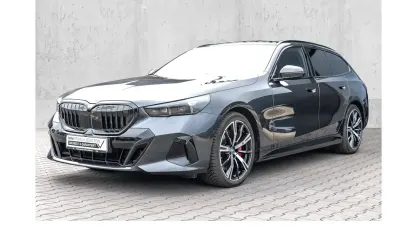 Gebraucht BMW 540 M Sport 303 PS (222 kW) 2025 Sophistograu brillanteffekt Kombi