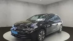 Gebraucht 2024 VW Golf VIII Life Limousine | 29.400 € (Fairer Preis)