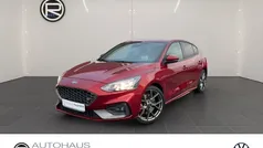Rot Gebraucht 2019 Ford Focus ST Limousine | 21.980 € (Fairer Preis)