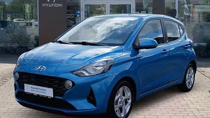 Gebraucht Hyundai i10 Trend 67 PS (49 kW) 2021 Aqua turquoise Kleinwagen