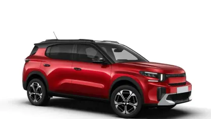 Neu Citroën C3 Aircross 2026 Elixirrot metallic schwarzem dach SUV