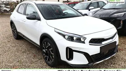 Deluxeweiß metallic Neu 2025 Kia XCeed SUV | 26.350 € (Guter Preis)