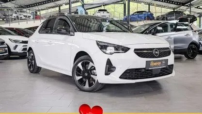 Gebraucht Opel Corsa-e GS Line 100 kW (136 PS) 2022 Weiß Kleinwagen
