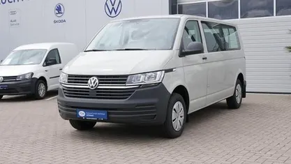 Grau Gebraucht 2024 VW Transporter Van | 38.490 €
