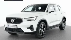 Weiß Gebraucht 2024 Volvo XC40 Core SUV | 35.990 € (Guter Preis)
