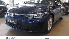 Blau Gebraucht 2020 VW Golf VII Life Limousine | 20.990 € (Etwas zu teuer)