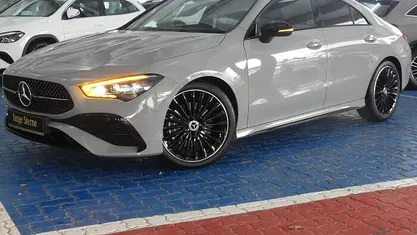Gebraucht Mercedes CLA200 AMG 163 PS (119 kW) 2025 Manufaktur lack manufaktur alpingrau uni Coupé