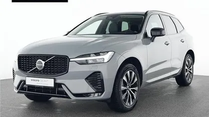 Grau Gebraucht 2023 Volvo XC60 Plus SUV | 40.990 € (Fairer Preis)