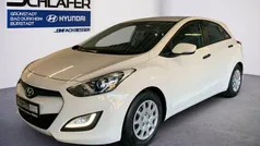 Creamy white / sol Gebraucht 2013 Hyundai i30 Limousine | 8.490 € (Teuer)