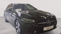 Obsidianschwarz metallic Gebraucht 2023 Mercedes C200 Avantgarde Kombi | 30.990 € (Fairer Preis)