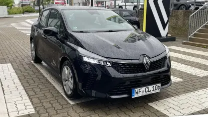 Neu Renault Clio Evolution 2026 Blackpearl schwarz (schwarz) Kleinwagen