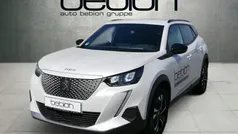 Lack weiss perlglänzend/typ au Gebraucht 2023 Peugeot e-2008 Allure SUV | 22.900 € (Fairer Preis)