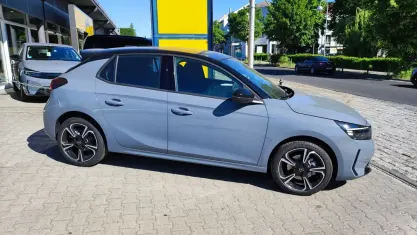 Neu Opel Corsa 101 PS (74 kW) 2026 Grau Kleinwagen