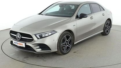 Gebraucht Mercedes A250 AMG line 218 PS (160 kW) 2020 Silber Limousine