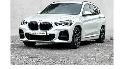 Gebraucht BMW X1 M Sport 220 PS (161 kW) 2022 Mineralweiss SUV