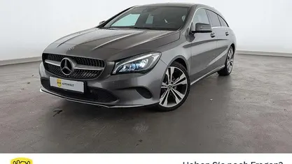 Gebraucht Mercedes CLA200 Shooting Brake Urban 156 PS (114 kW) 2019 Mountaingrau Kombi