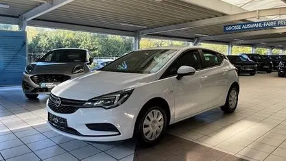 Second-hand Opel Astra Selection 110 CP (80 kW) 2017 Berlinǎ