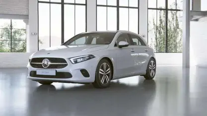Gebraucht Mercedes A200 Progressive 163 PS (119 kW) 2021 Weiß Limousine