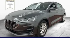 Magnetic grau Gebraucht 2023 Ford Focus Titanium S Limousine | 19.990 € (Superpreis)