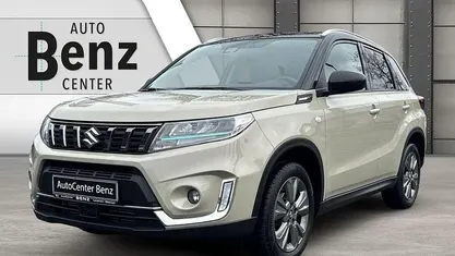 Gebraucht Suzuki Vitara 129 PS (94 kW) 2021 Sahara sand SUV