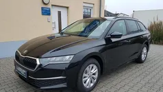 Schwarz metallic Neu 2024 Skoda Octavia Selection Kombi | 32.390 € (Guter Preis)