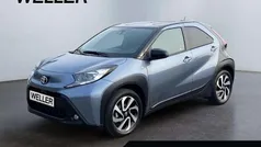 Grau Gebraucht 2024 Toyota Aygo Team Kleinwagen | 16.990 € (Fairer Preis)
