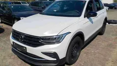 Oryxweiß perlmutteffekt Gebraucht 2022 VW Tiguan Active SUV | 26.999 € (Fairer Preis)