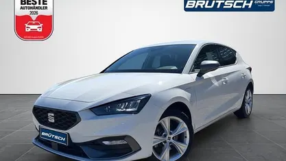 Second-hand Seat Leon FR 204 CP (150 kW) 2022 Alb Berlinǎ