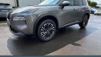Neu Nissan X-Trail N-Connecta 163 PS (119 kW) 2025 Schwarz SUV