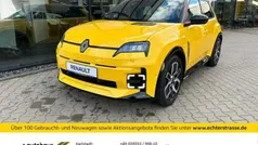 Pop yellow / blackpearlschwarz Gebraucht 2024 Renault R5 Iconic Kleinwagen | 36.940 € (Fairer Preis)