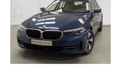 Gebraucht BMW 520 Efficient Dynamics 197 PS (144 kW) 2023 Phytonicblau Kombi