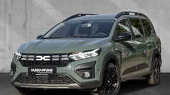 Grau Gebraucht 2023 Dacia Jogger Extreme Kombi | 20.900 € (Fairer Preis)