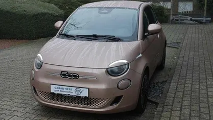Gebraucht Fiat 500e Icon 86 kW (118 PS) 2021 Gold metallic Kleinwagen