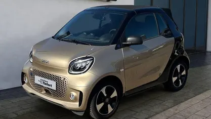 Gebraucht Smart ForTwo Electric Drive Passion 60 kW (82 PS) 2021 Gold beige metallic (metallic) Cabrio
