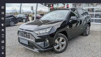 Käytetty Toyota RAV4 Club 175 HP (128 kW) 2019 Musta Katumaasturi