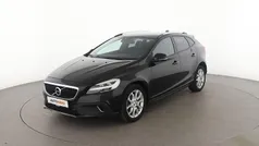 Schwarz Gebraucht 2018 Volvo V40 CC Plus Kombi | 17.290 € (Fairer Preis)
