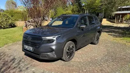 Occasion Subaru Forester Exclusive+ 136 ch (100 kW) 2026 Gris SUV