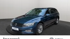 Blau Gebraucht 2021 VW Passat Business Kombi | 19.987 € (Fairer Preis)
