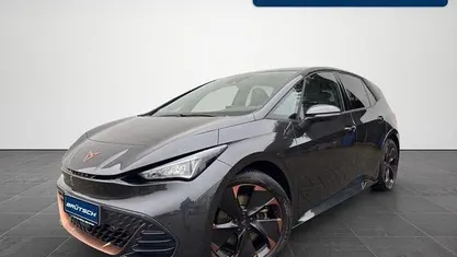 Quasargrau metallic Gebraucht 2022 Cupra Born Kleinwagen | 25.880 € (Fairer Preis)